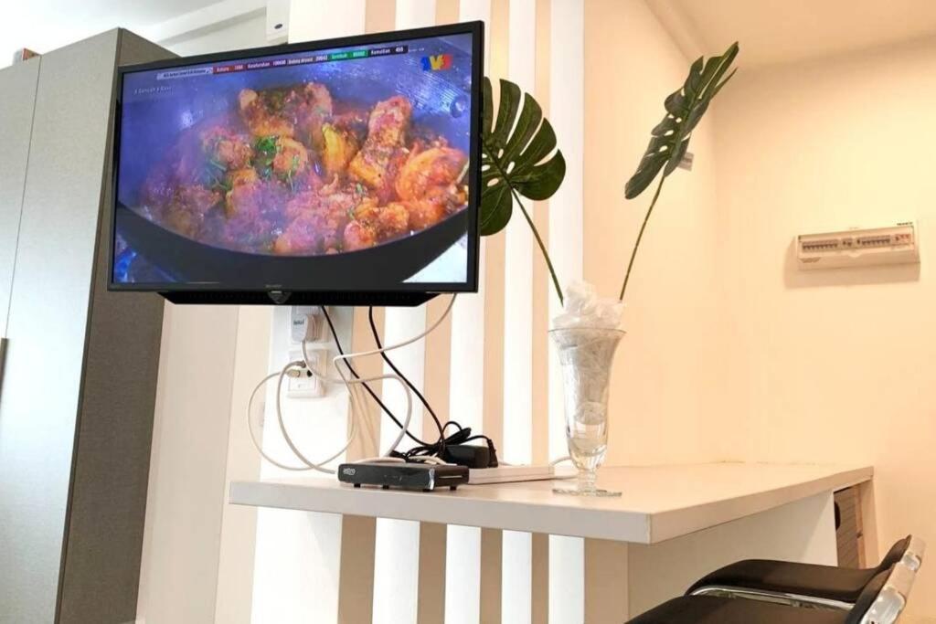 Zy @ Evo Soho Astro Wifi Netflix Apartment